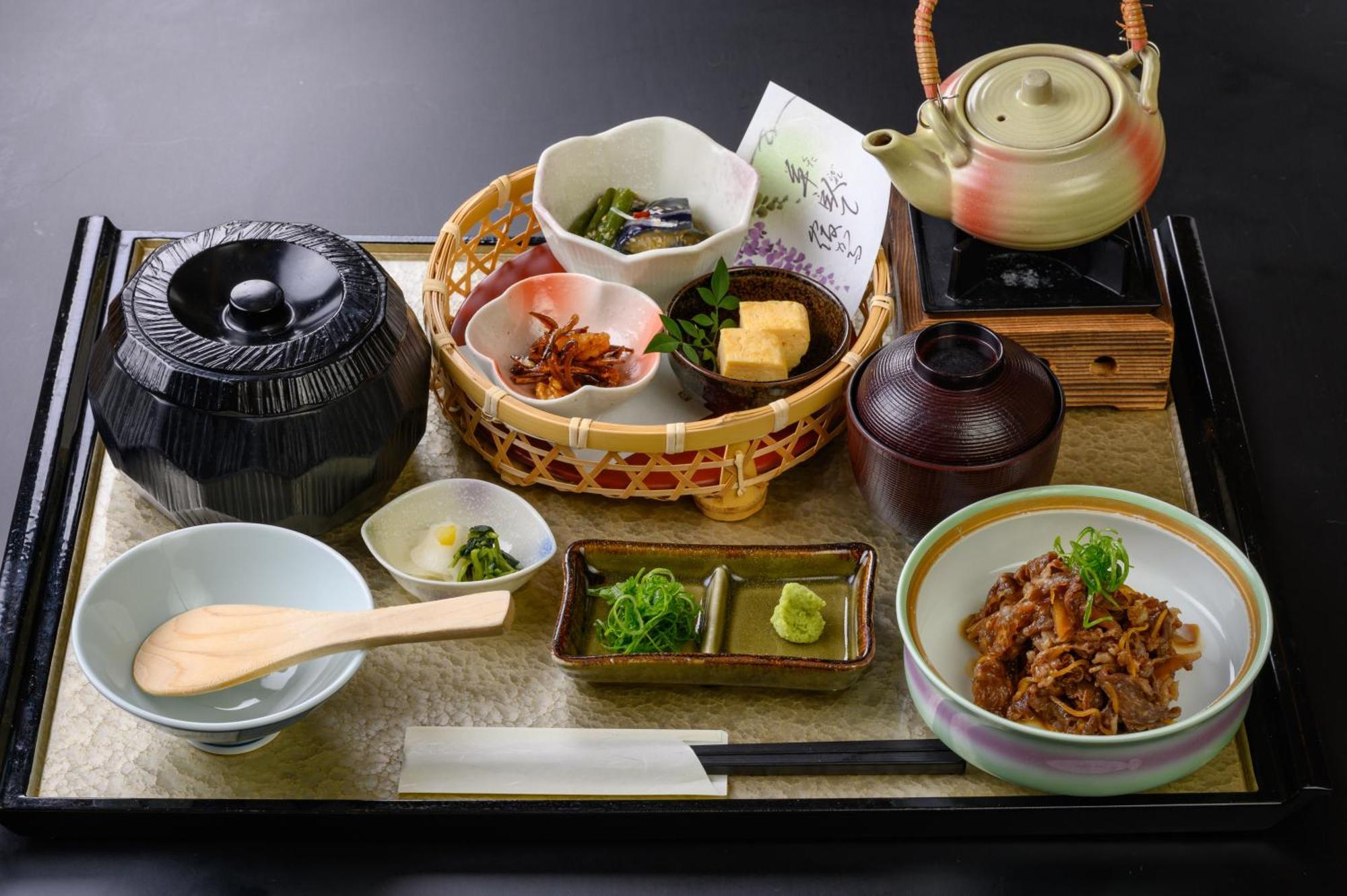Hotel Green Park Suzuka Buitenkant foto